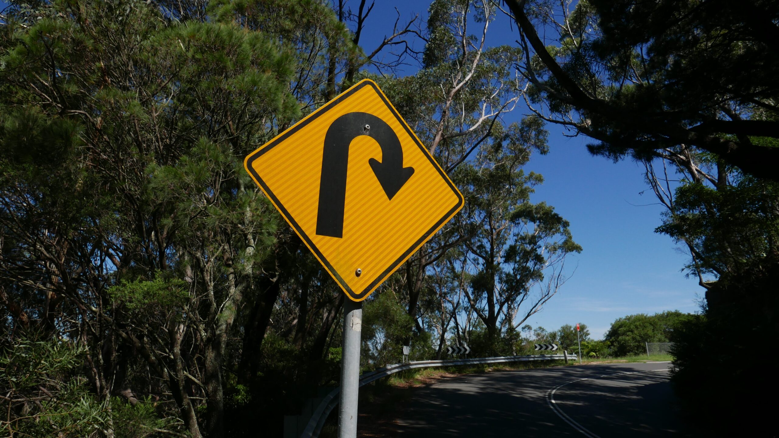 u-turn sign